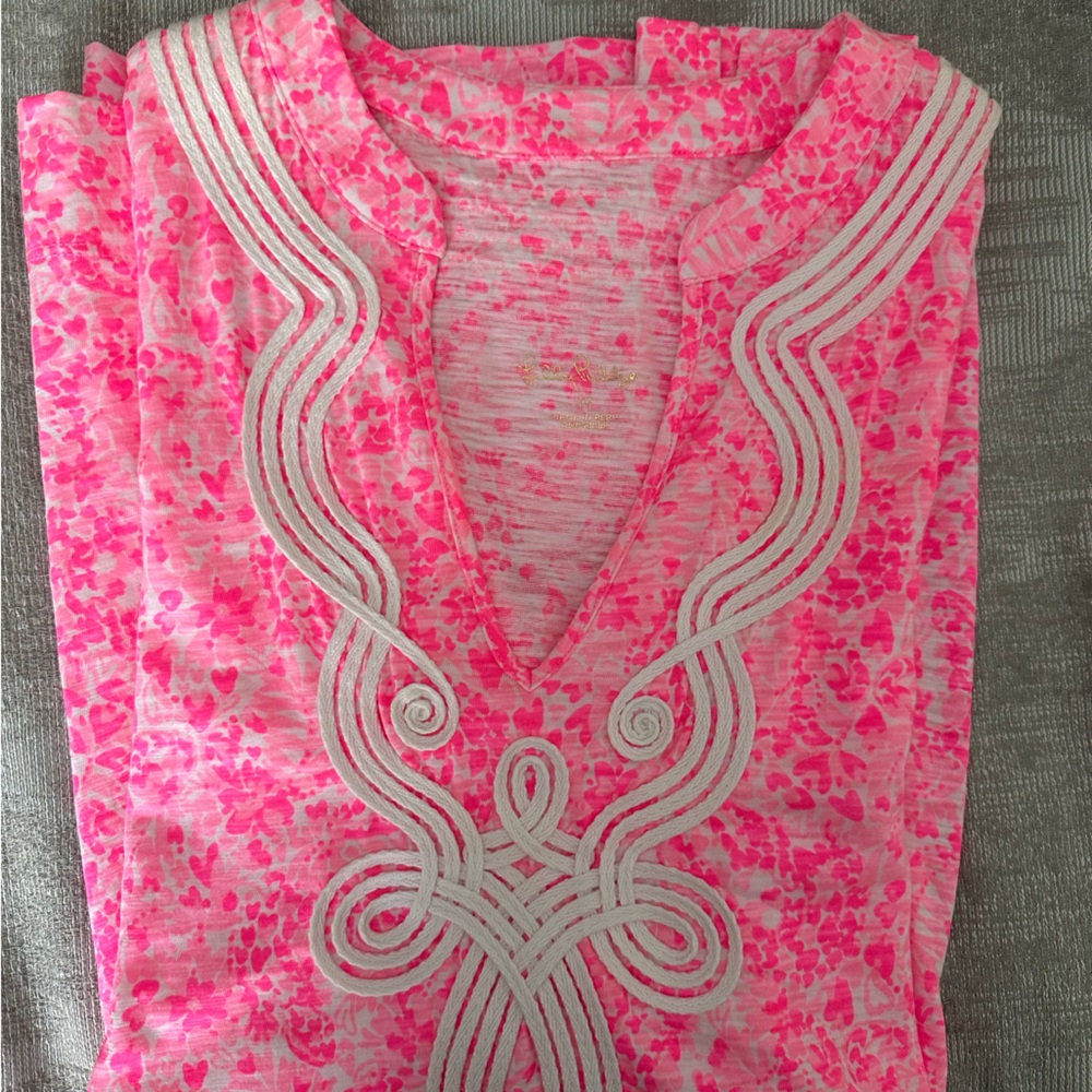 Lilly Pulitzer 7/8 Sleeved Shirt with Hearts